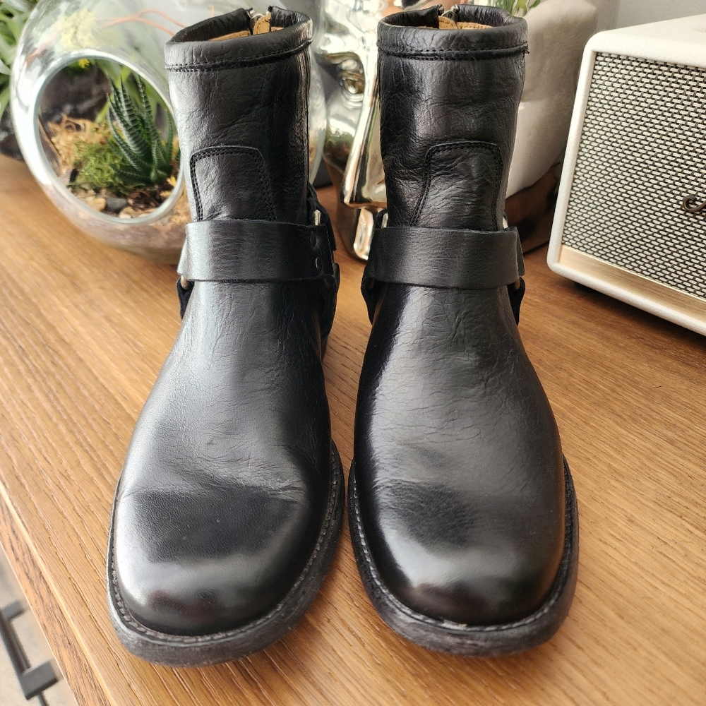 FRYE Phillip Harness Back Zip Abkle Boot - Size 7, Black - Picture 3 of 7